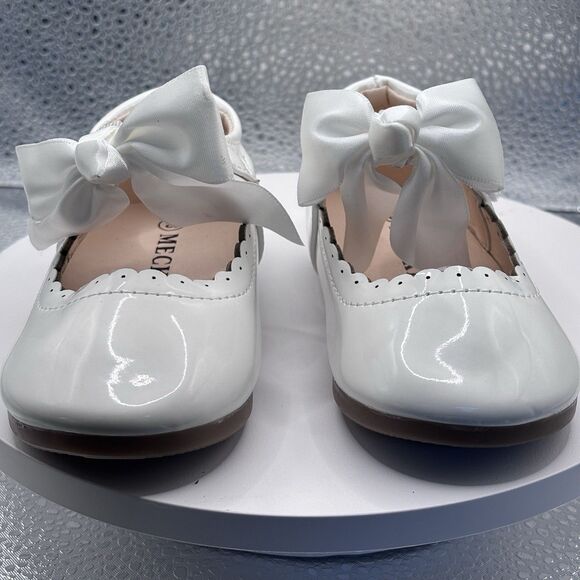 Meckior Girls White Patent Mary Jane Dress Shoes with Bow  size 23 New - Picture 1 of 9
